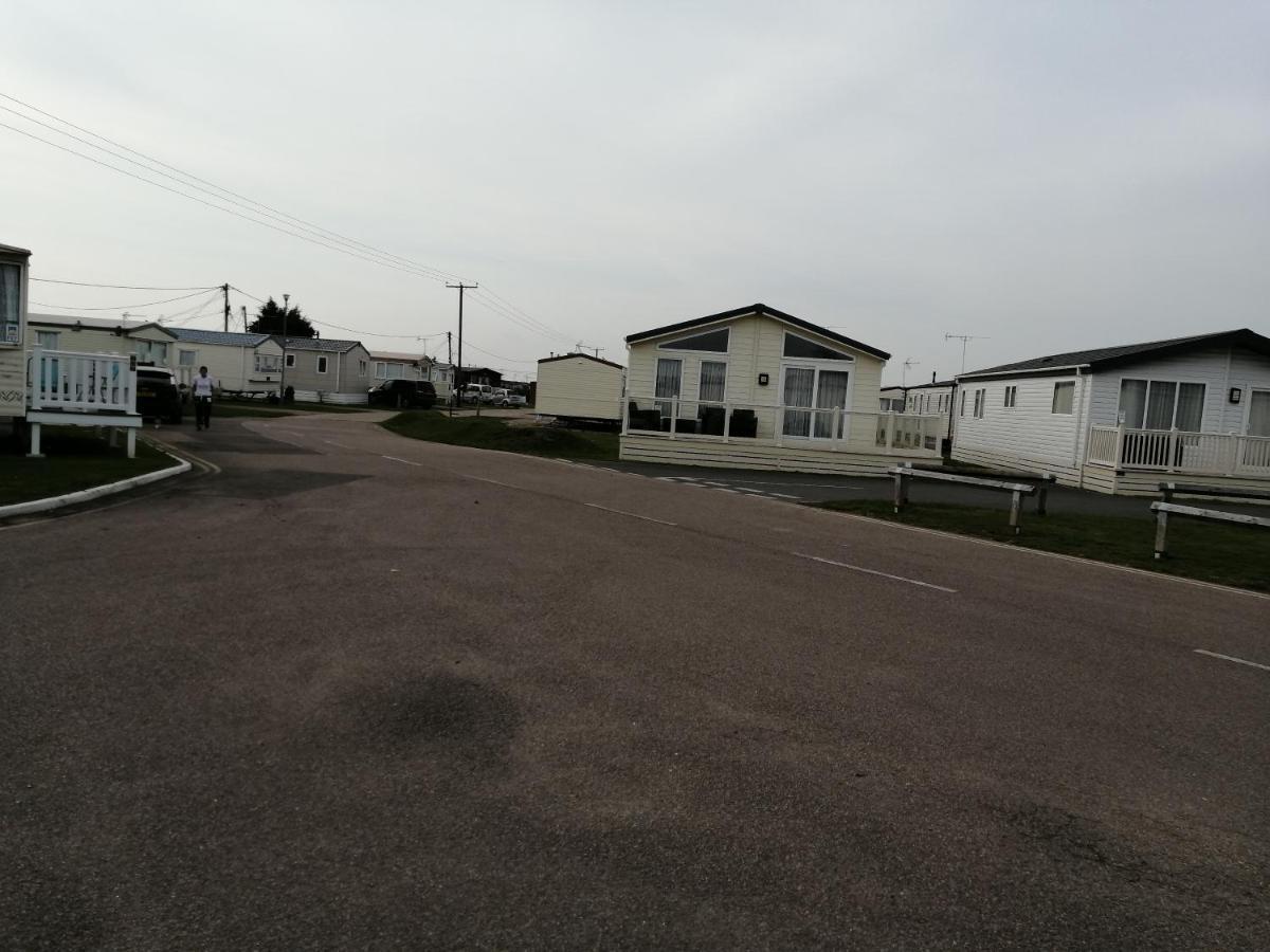 617 Seawick Hotel Jaywick Sands Exterior foto