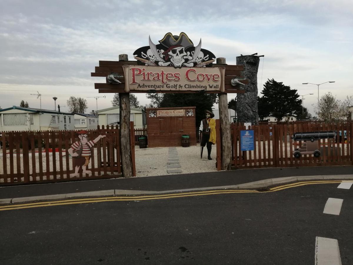 617 Seawick Hotel Jaywick Sands Exterior foto