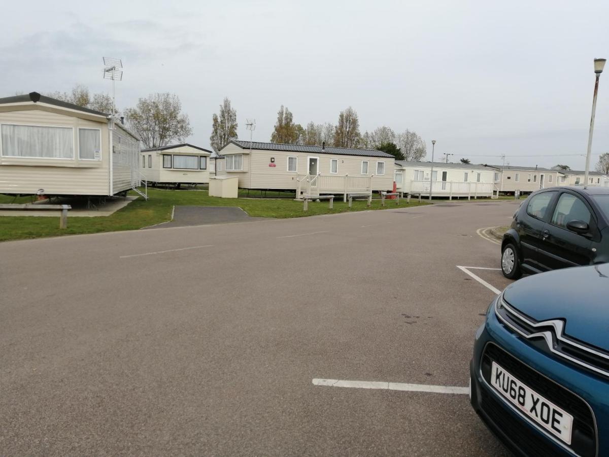 617 Seawick Hotel Jaywick Sands Exterior foto