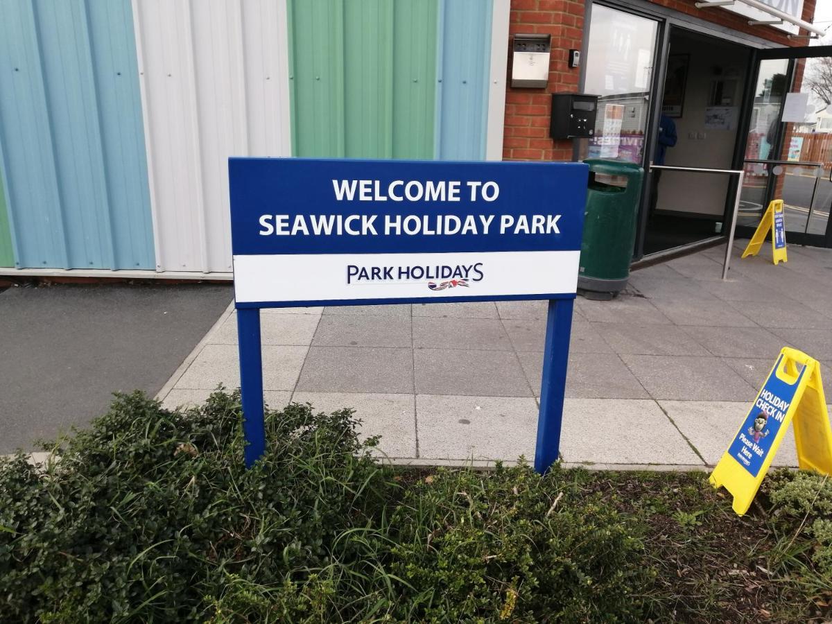 617 Seawick Hotel Jaywick Sands Exterior foto